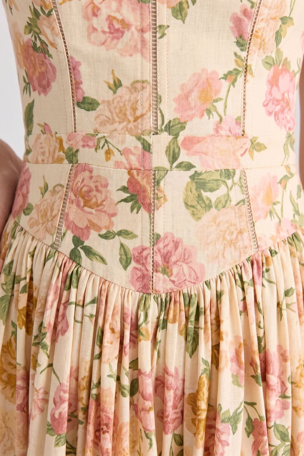Zemira - Rochie de sculptură