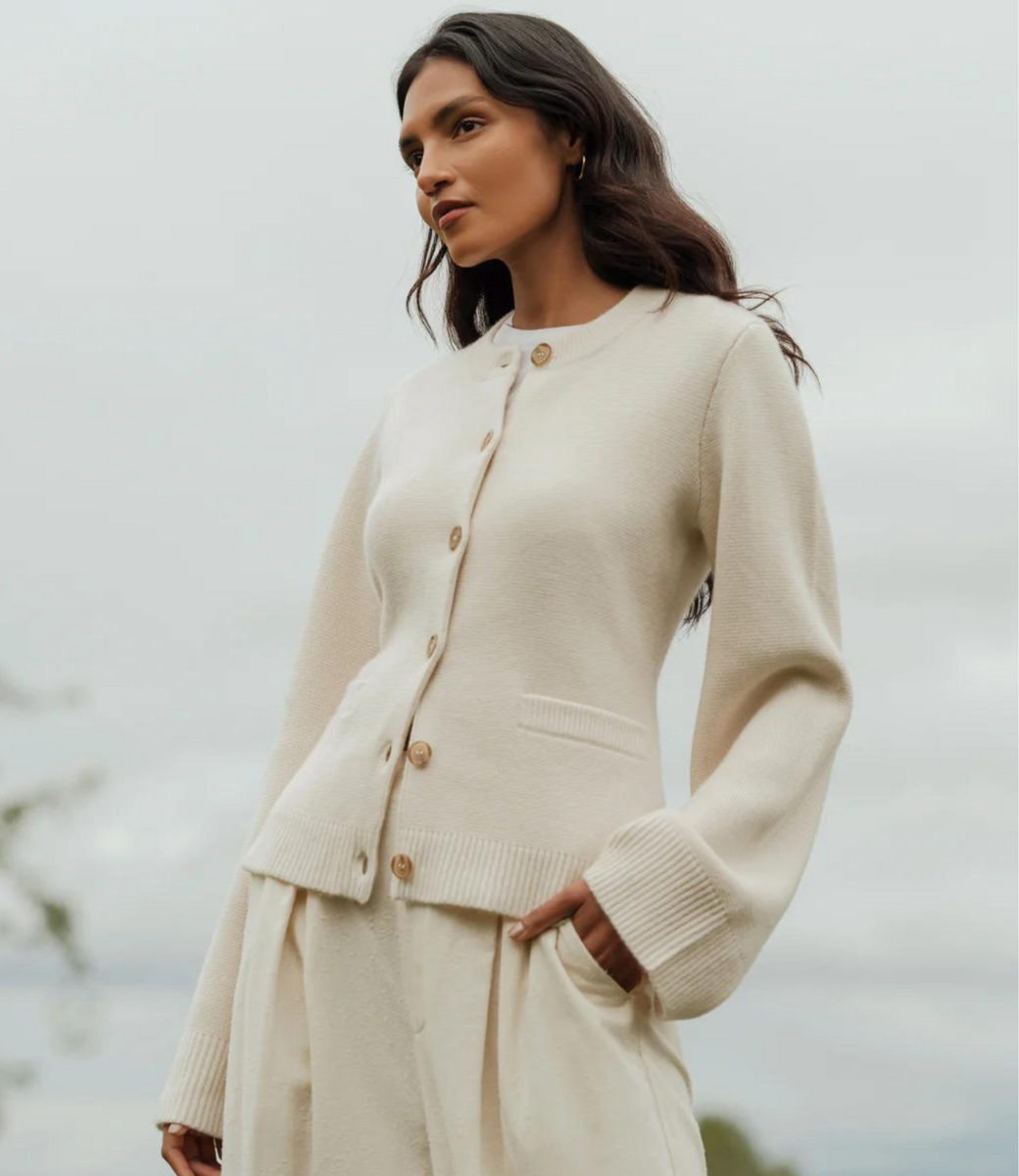 Avarelle – Women’s Cardigan with Elegant Timeless Design