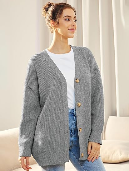 Alenya – Dámský volný svetr s výstřihem do V a zapínáním na knoflíky