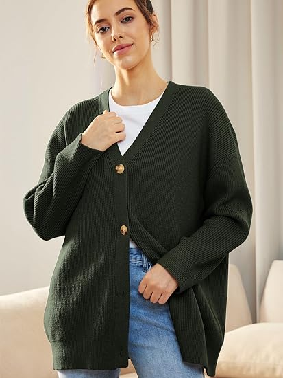 Alenya – Dámský volný svetr s výstřihem do V a zapínáním na knoflíky