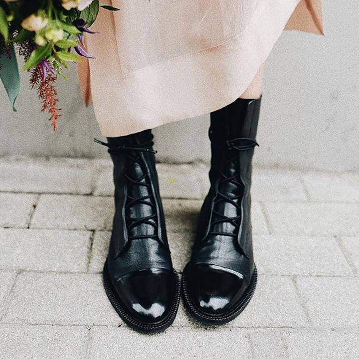 Velynn – Botas de Tornozelo de Couro com Atacadores para Mulher
