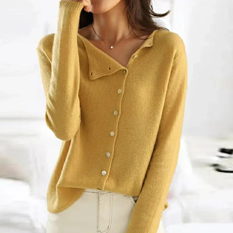 Elira – Elegante Damen-Herbststrickmode