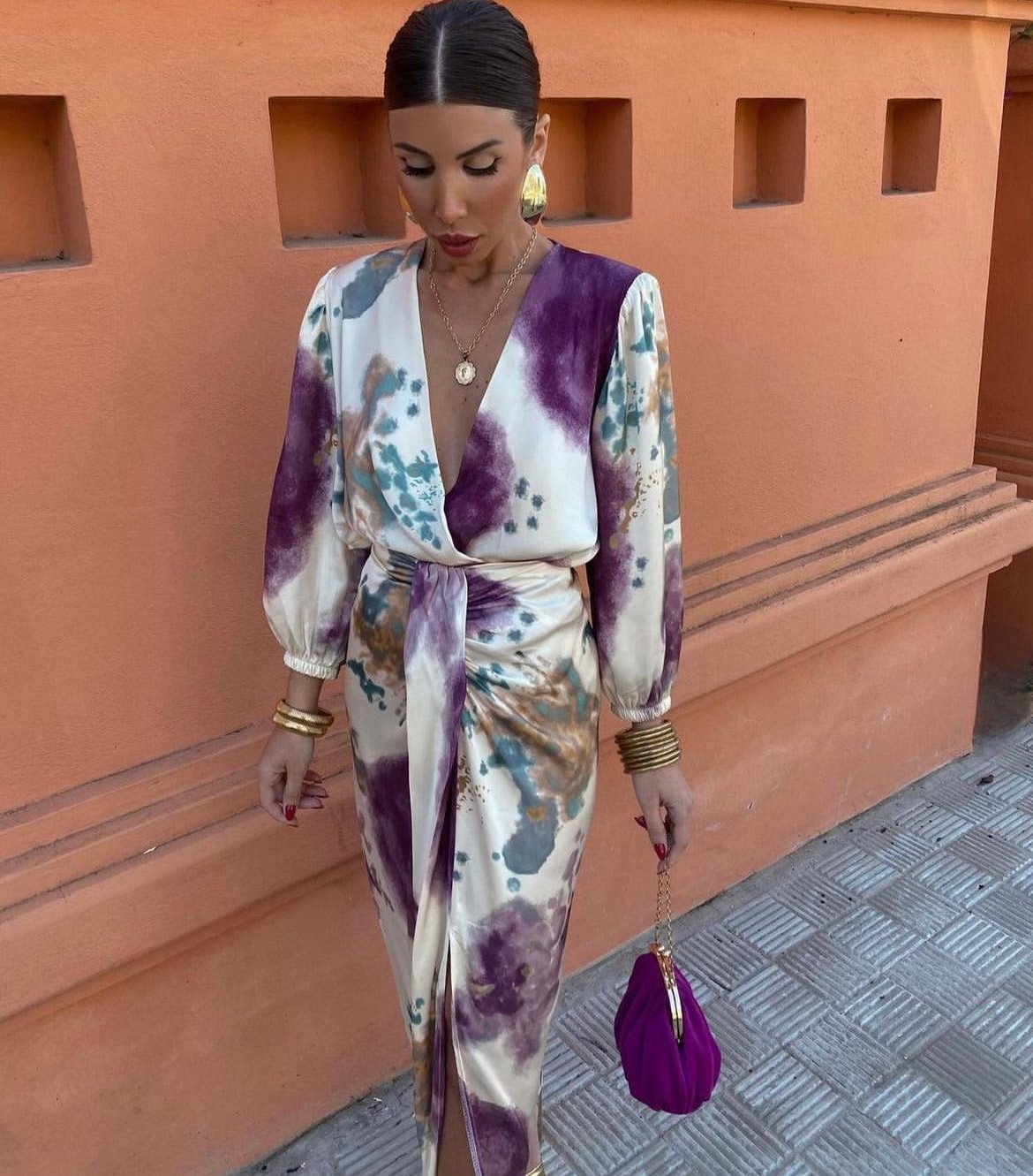 Cessira – Elegante abito midi con scollo a V e cintura
