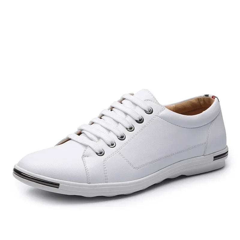 Dolly - Damskie sneakersy z eleganckim noskiem i metalowym detalem na podeszwie