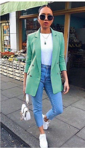 Stacey - Elegantní dlouhý blejzr s dvojitým zapínáním na knoflíky