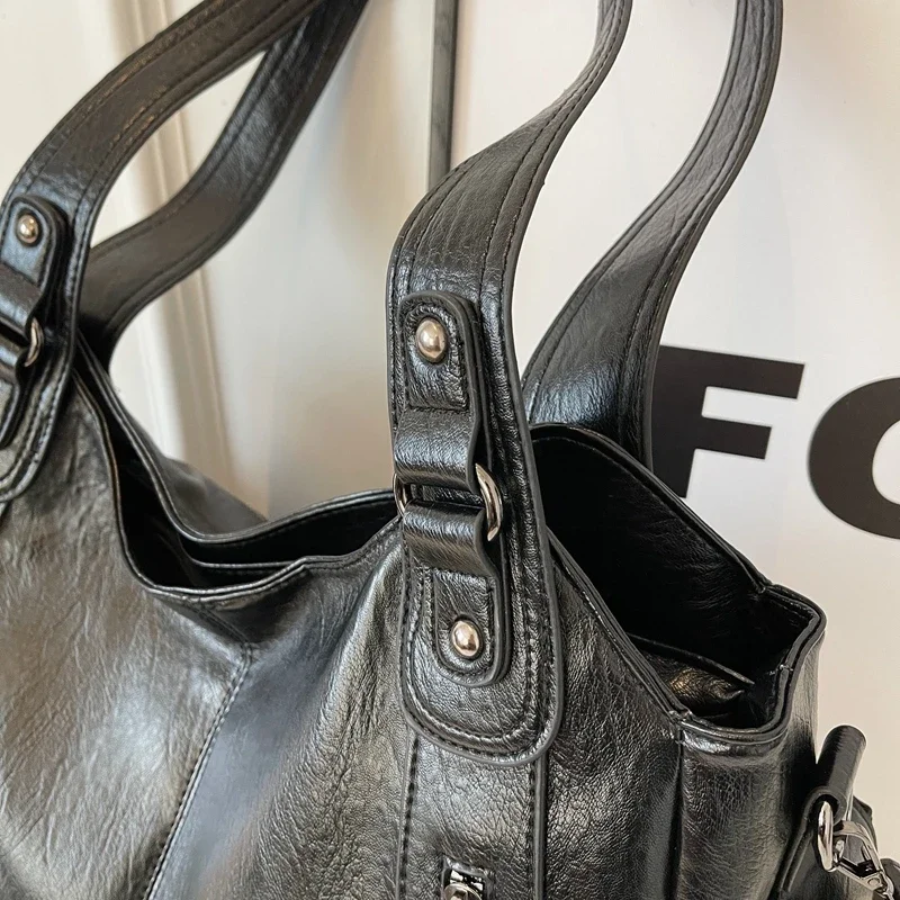 Valmirelle - Women Elegant Handbag
