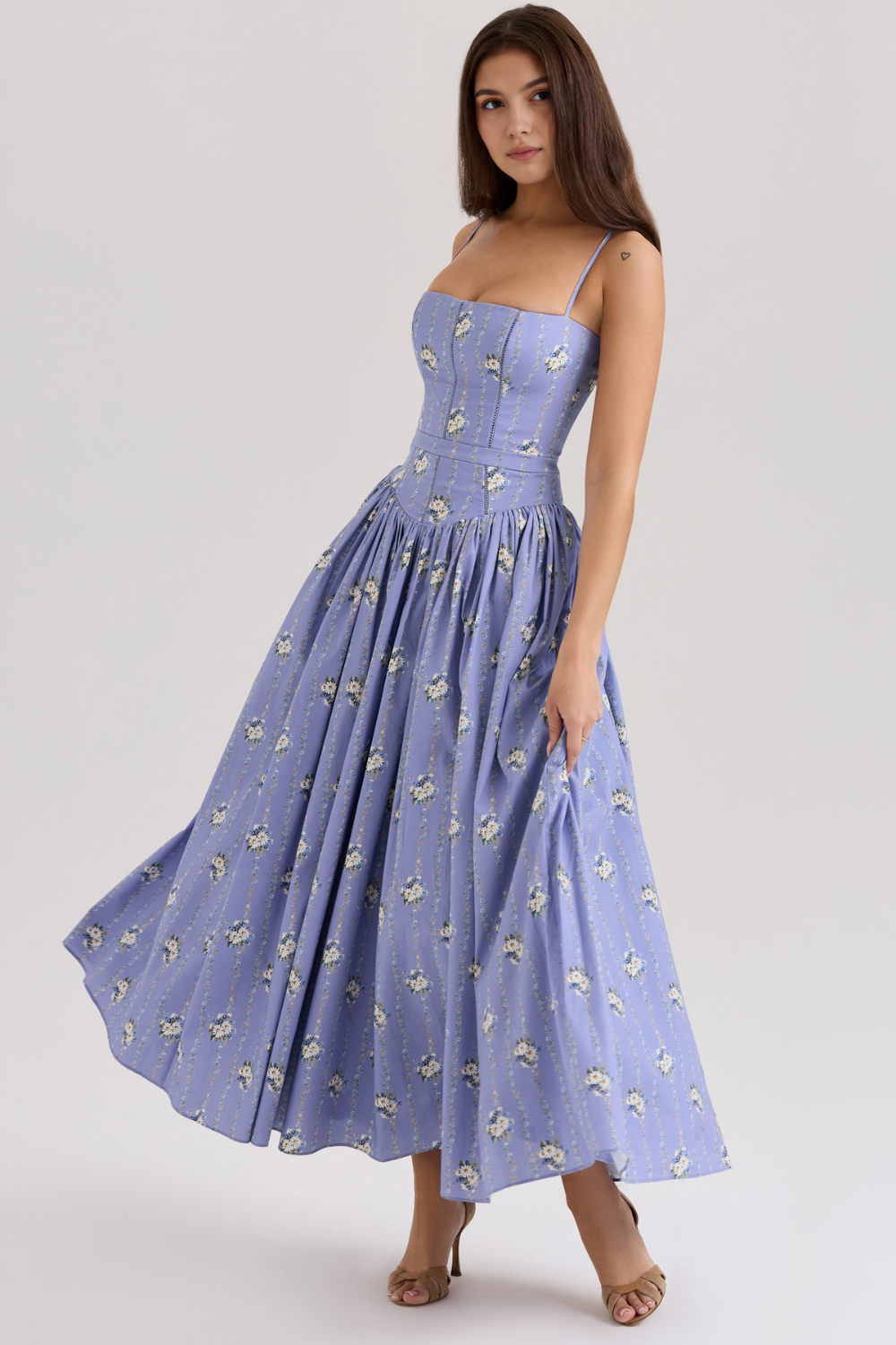 Zemira - Rochie de sculptură
