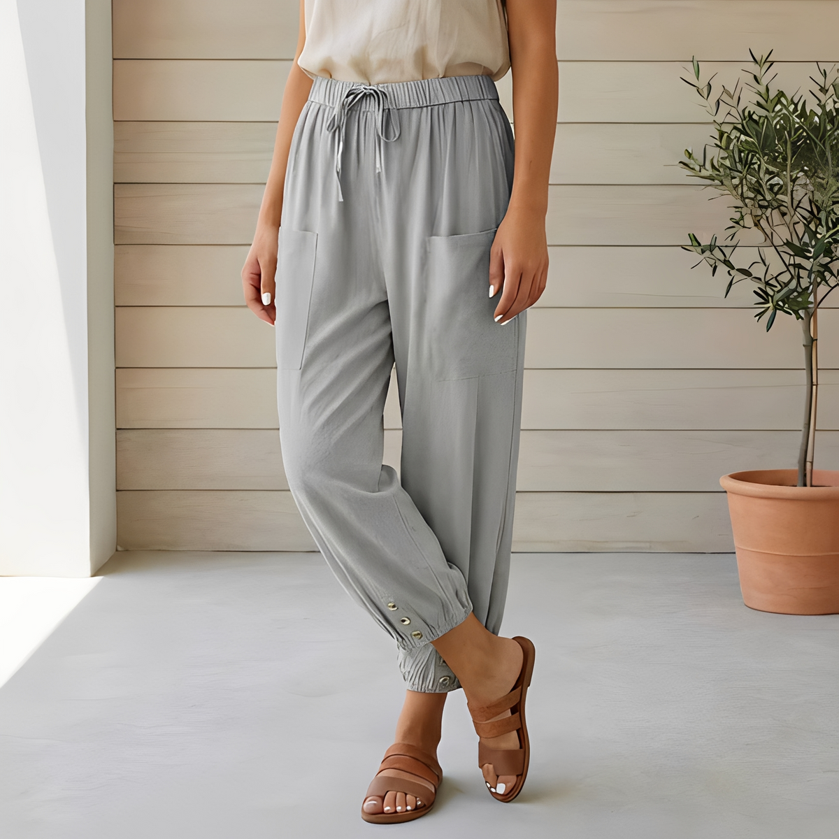 Leanna – Elegante, Loszittende Damesbroek