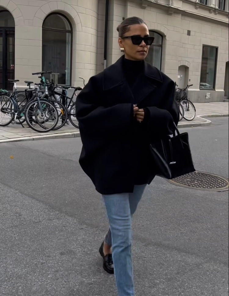 Valestra – Oversized Wool Coat For Women