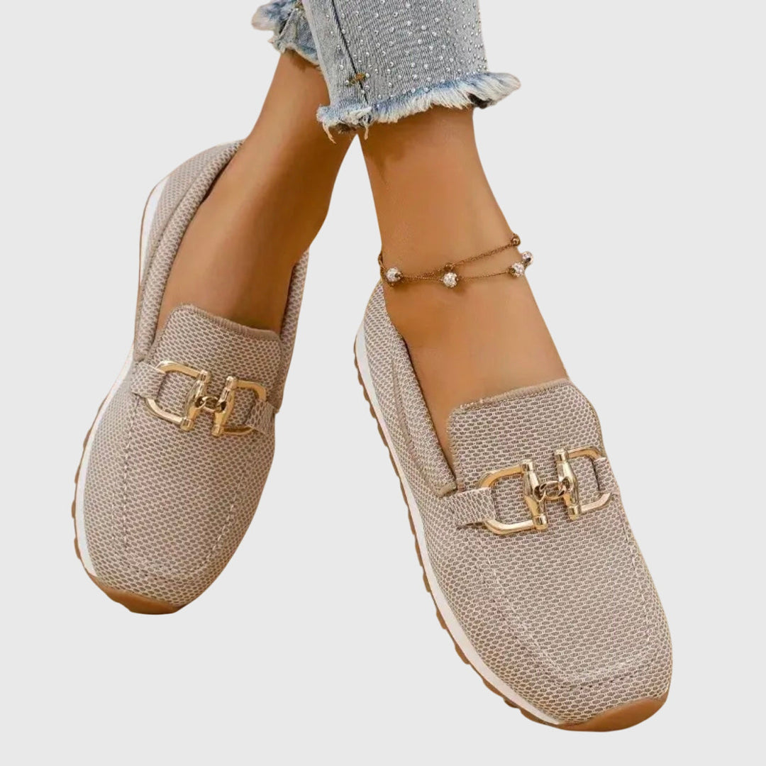 Fabrielle – Γυναικεία Loafers με Υφή και Αγκράφα