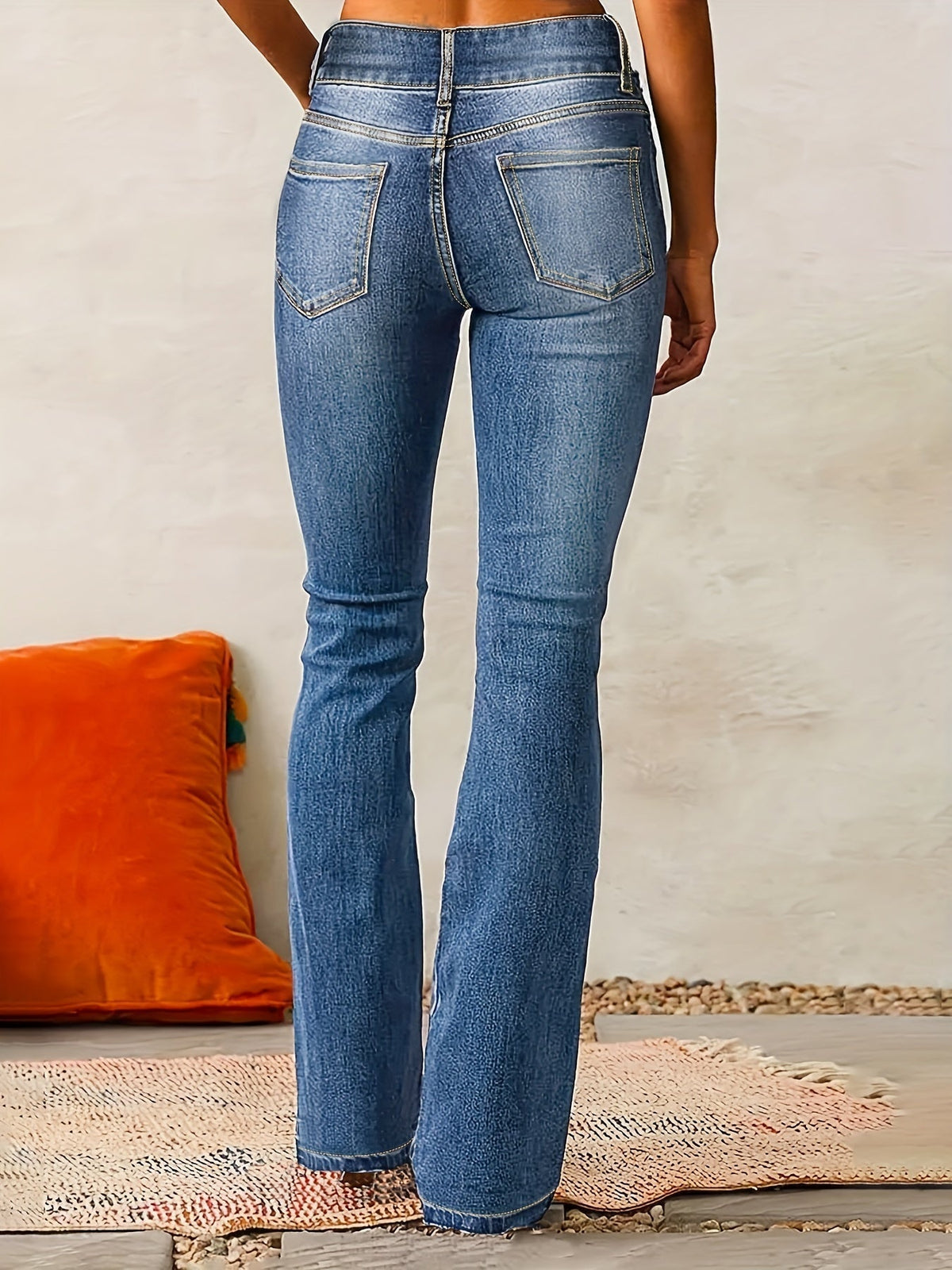 Solene - Jeans de Cintura Alta e Perna Evasé para Mulher
