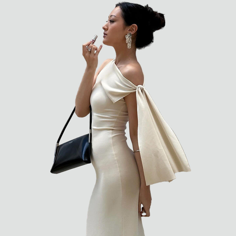 Sunny – Elegantní večerní šaty s mašlí